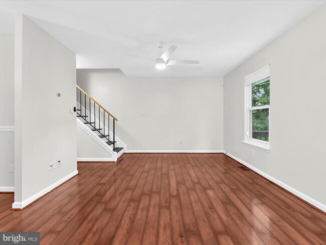 Building Photo - 2499 Vineyard Ln