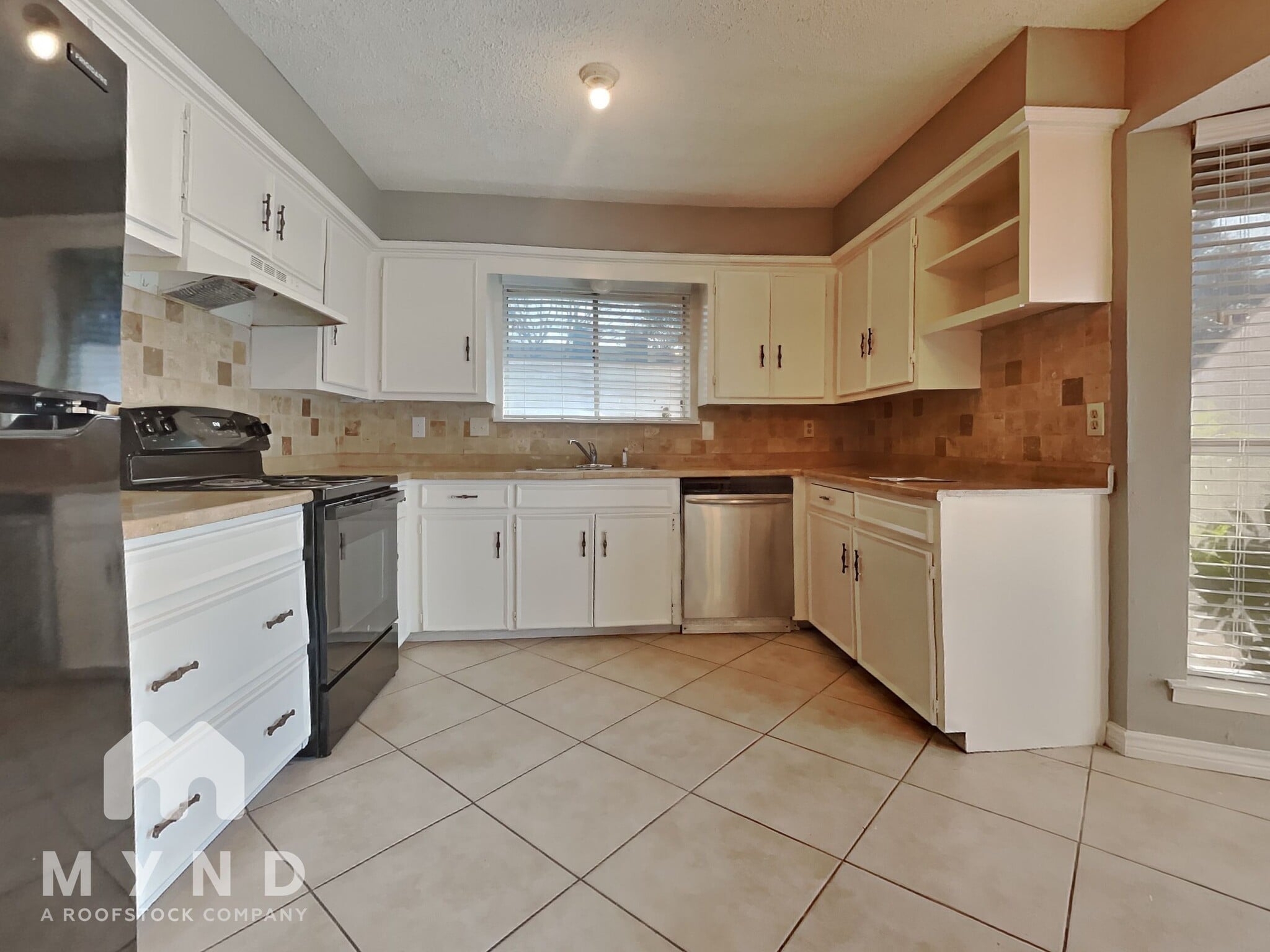 Building Photo - 314 Towne House Ln