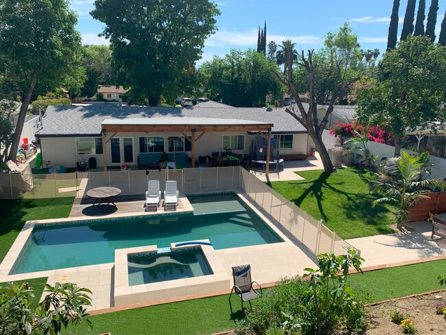 Primary Photo - 5647 Comanche Ave