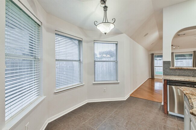 Building Photo - 20942 Wind Field Ln