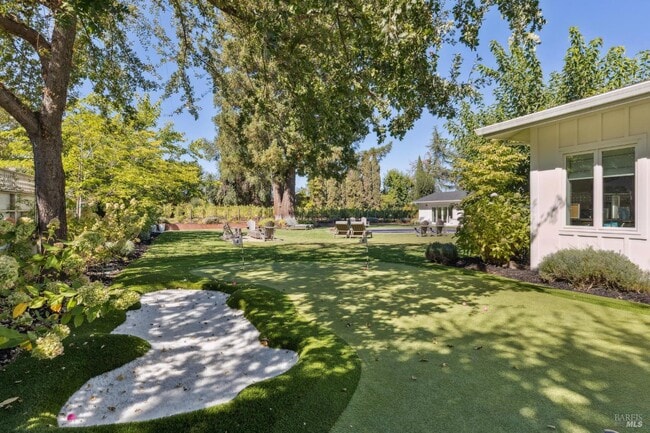 Building Photo - 760 Zinfandel Ln