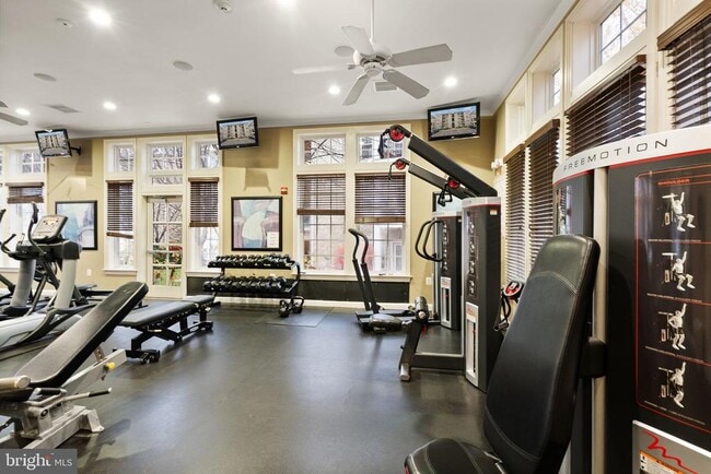 Building Photo - 13363 Connor Dr