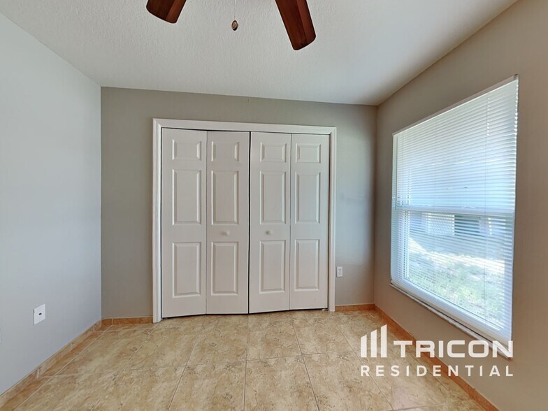 Building Photo - 174 Lake Daisy Terrace
