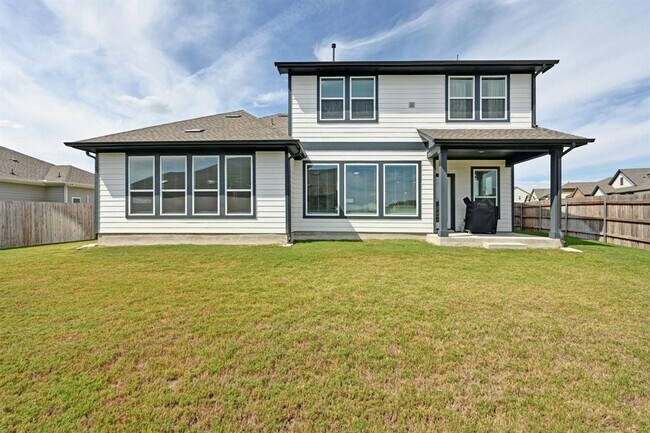 Building Photo - 115 Bamboo Dr