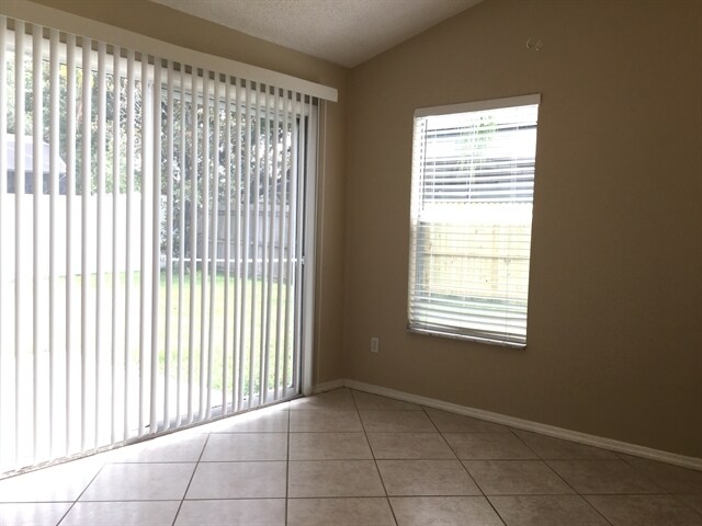 Building Photo - 11040 Fairhaven Way