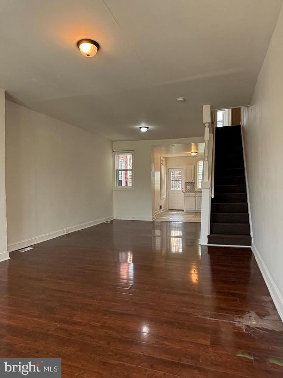 Building Photo - 2667 N Napa St