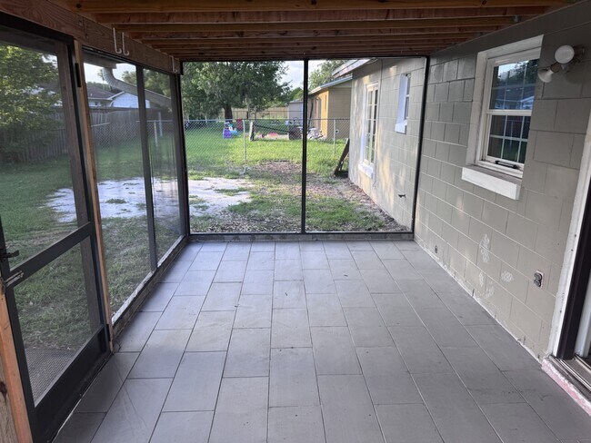 Building Photo - 262 Citrus Dr