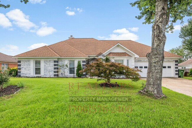Building Photo - 5924 Big Oak Dr