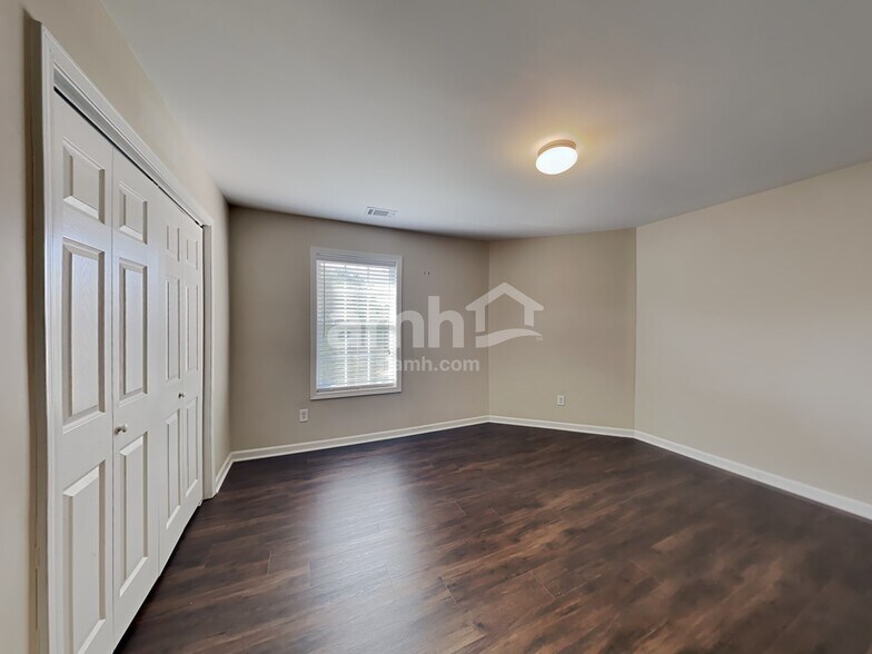 Building Photo - 2342 Crimson Creek Ln