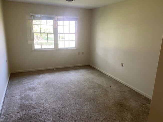 Bedroom - 62 Sanibel Ln