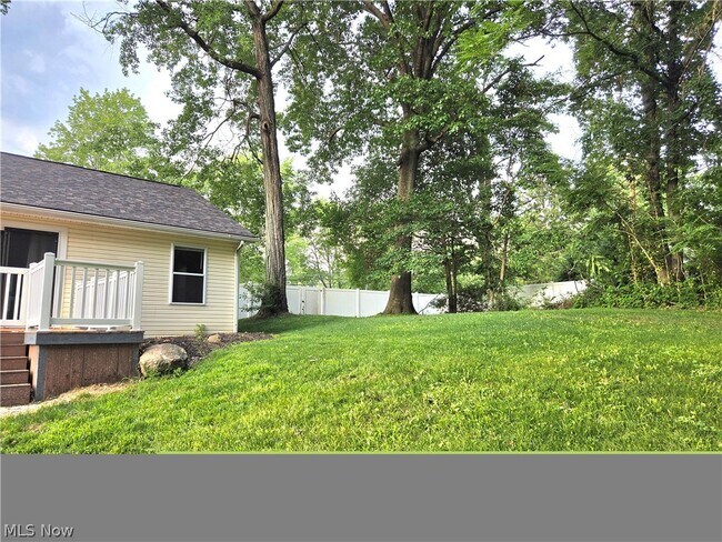Building Photo - 2956 Hayne Rd