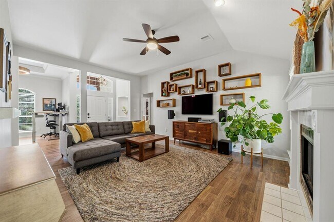 Building Photo - 6816 Beatty Dr