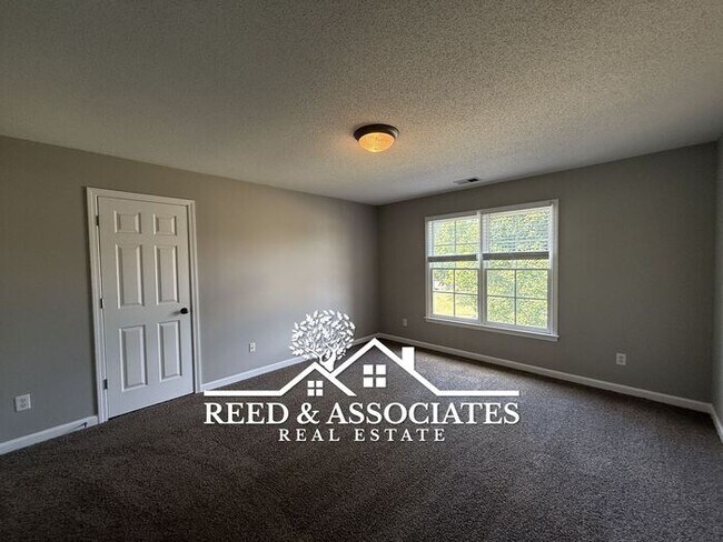 Building Photo - Luxurious 2-Story Cordova Home with Beauti...