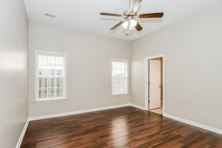 Building Photo - 1547 Wynne Grove Rd