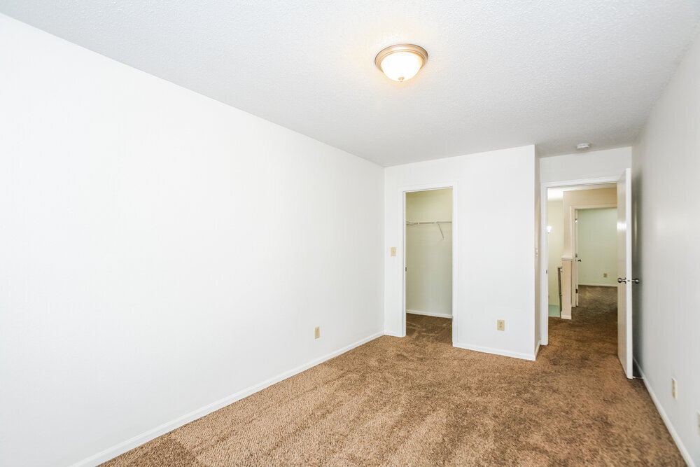 Building Photo - 7611 Buck Run Ct
