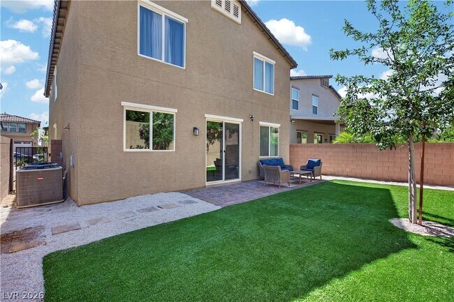 Building Photo - 325 Breve Ct
