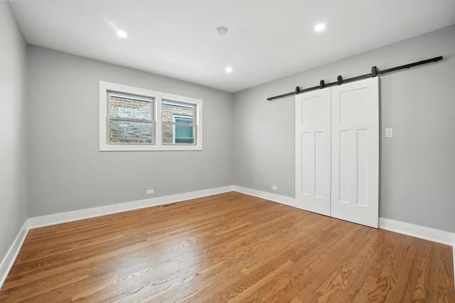Building Photo - 7441 N Oriole Ave