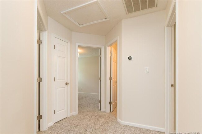 Building Photo - 114 Terrier Way