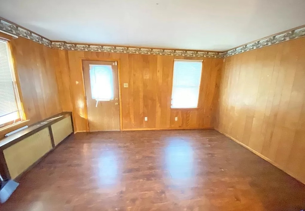 Building Photo - 606 Cypress Ave