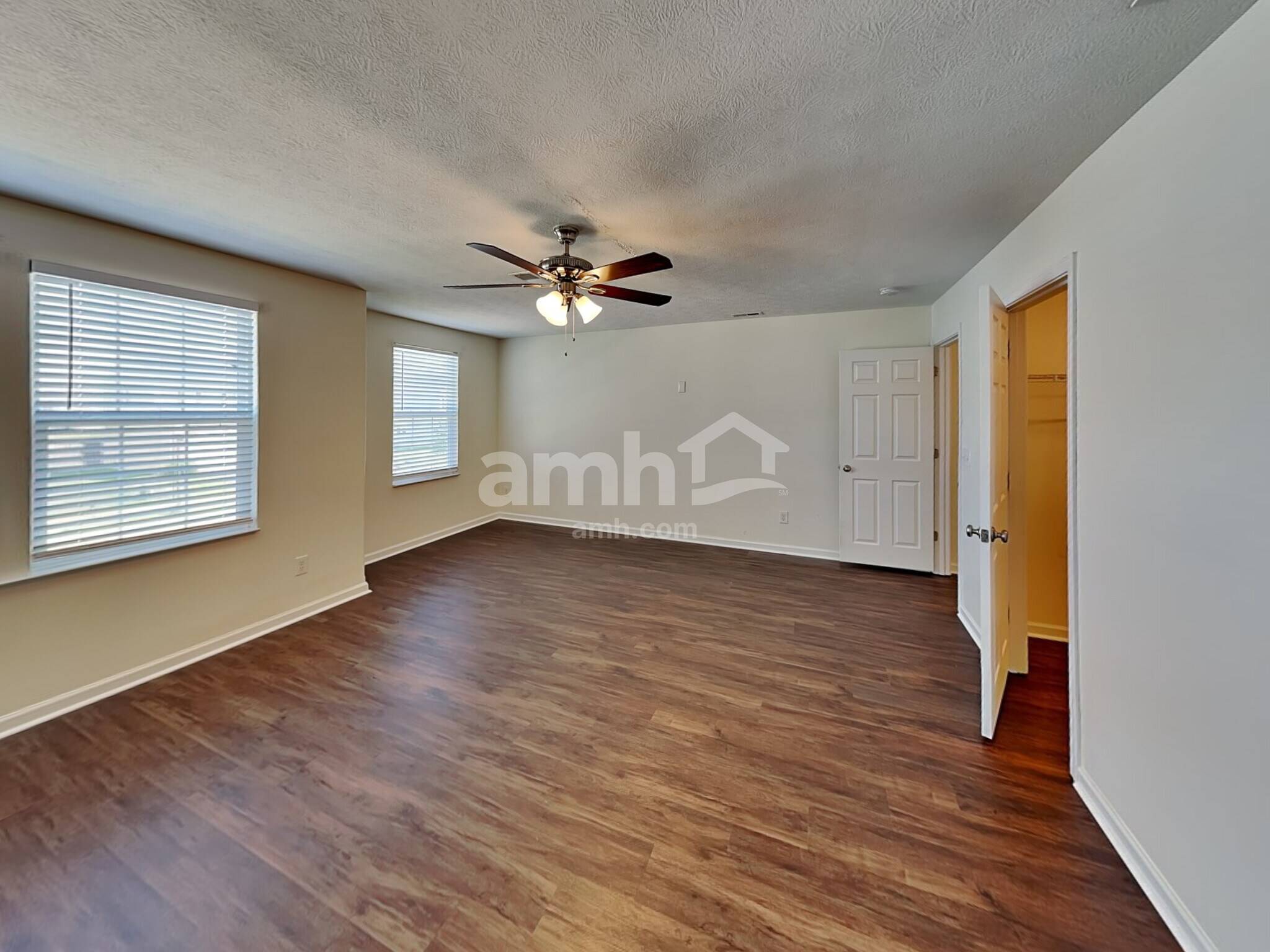 Building Photo - 524 Corbel Dr