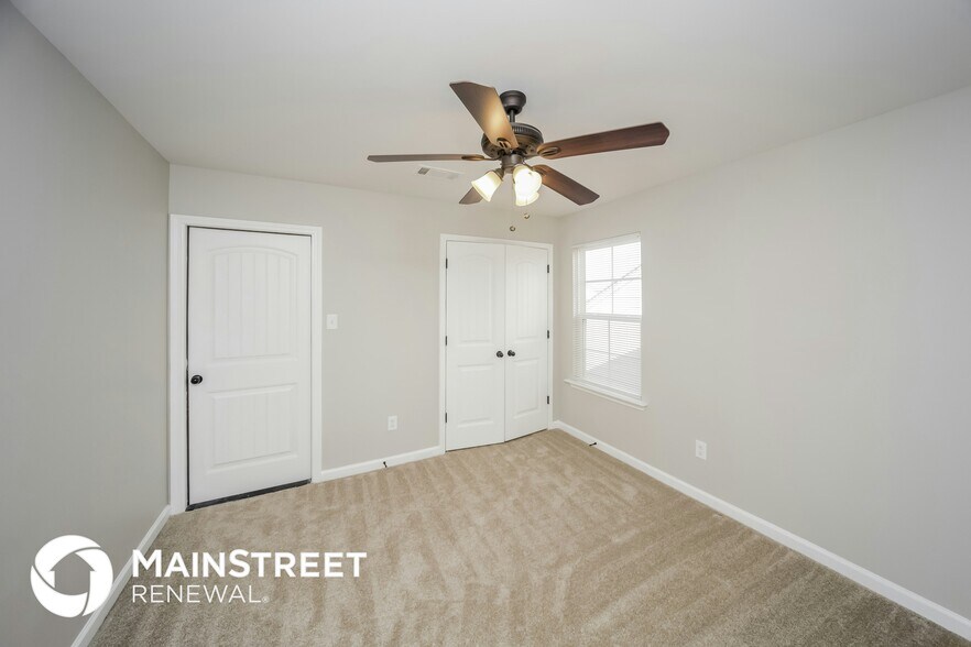 Building Photo - 10216 Sterling Ridge Dr