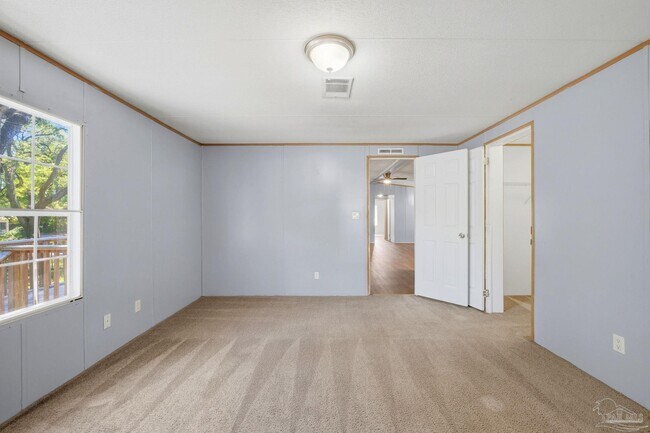 Building Photo - 1709 Woodchuck Ave