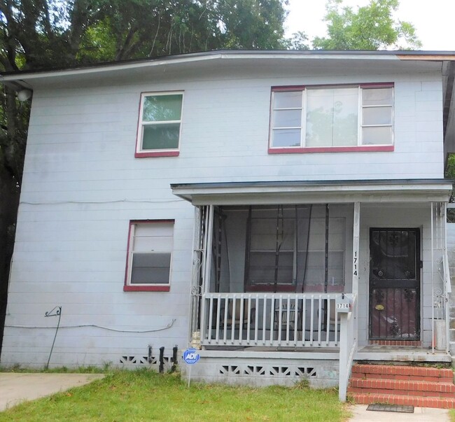 Primary Photo - 1716 W 26th St