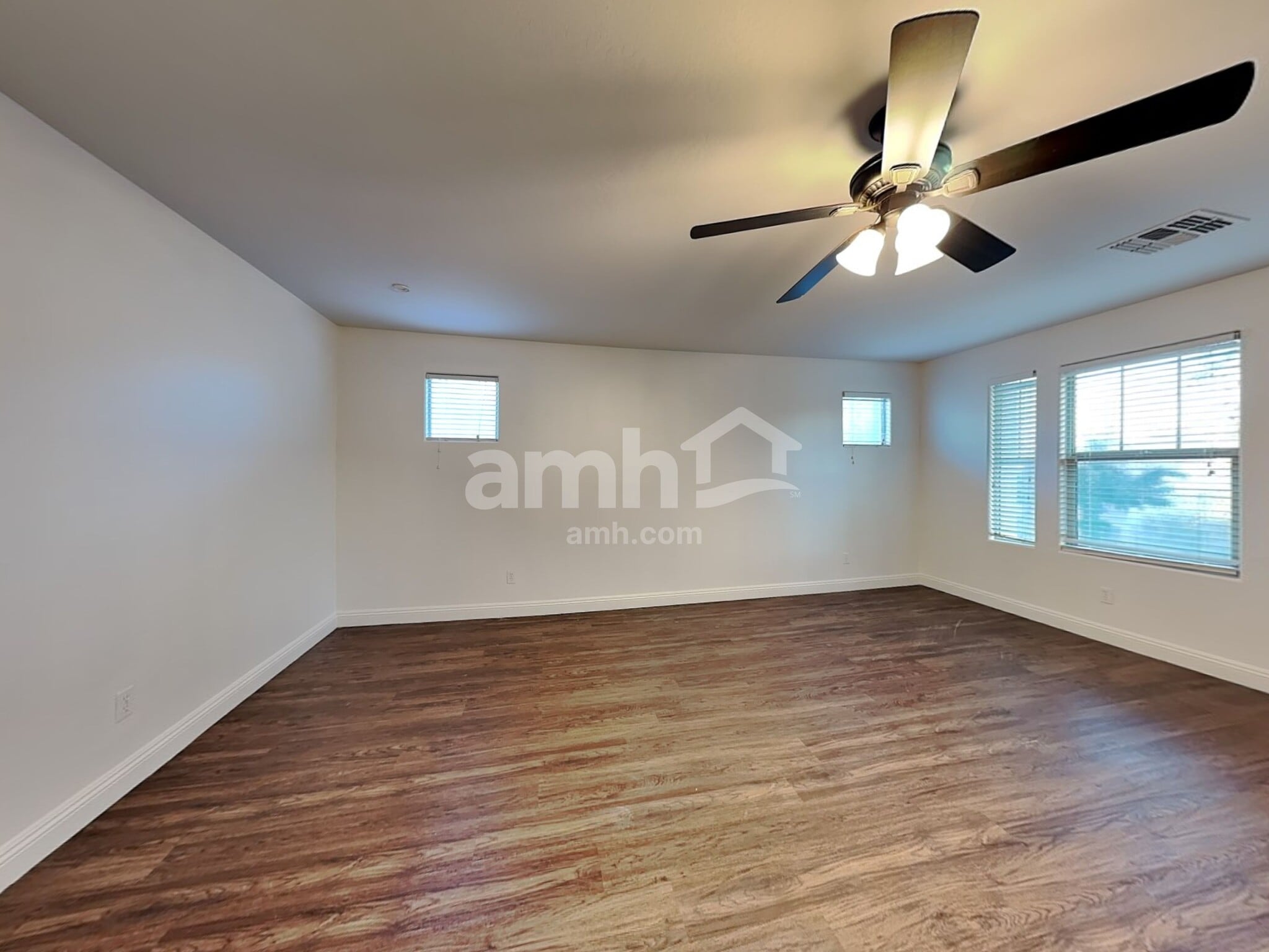 Building Photo - 3458 E Orchid Ln