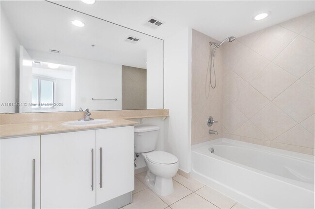 Building Photo - 335 S Biscayne Blvd