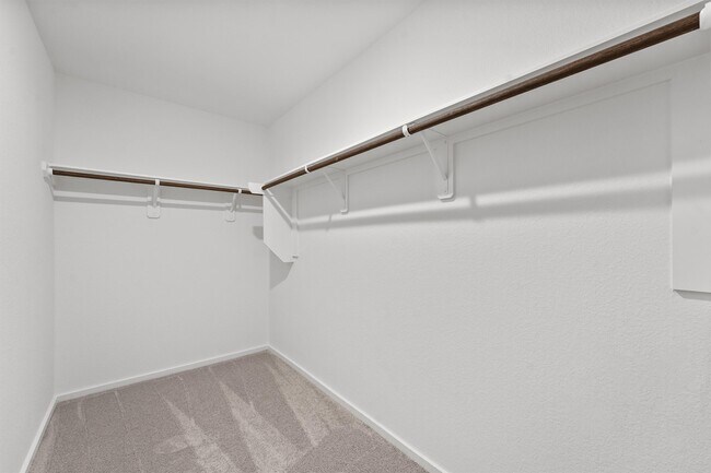 Building Photo - 26008 Hampshire Dr