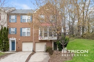 Building Photo - 4110 Meadow Trail Ln