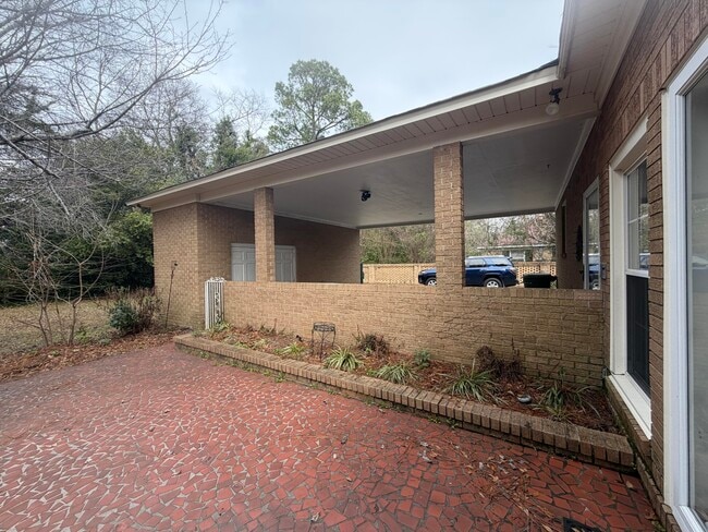 Building Photo - 115 Adams Ave