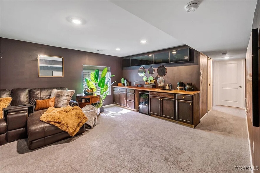 Building Photo - 7980 Uplands Dr
