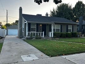 Building Photo - 229 N Griffith Park Dr