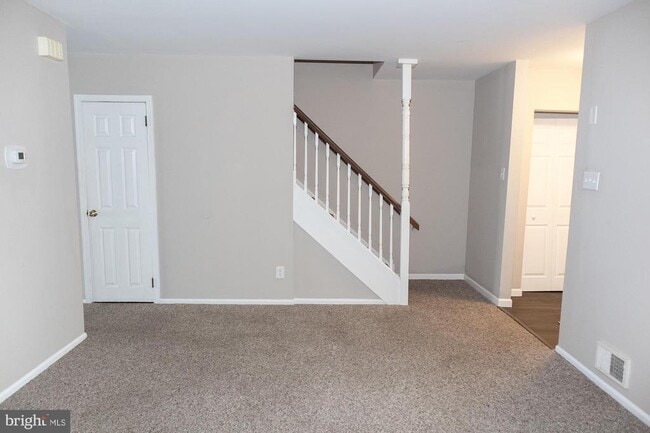 Building Photo - 54 Reliance Ct