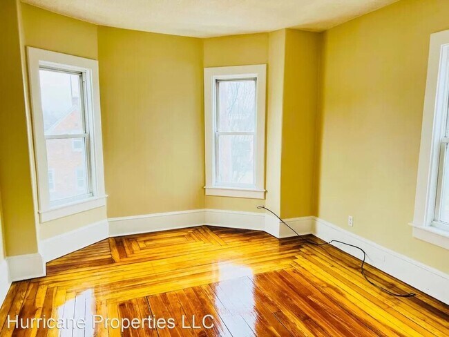 Building Photo - 16 Olivine St