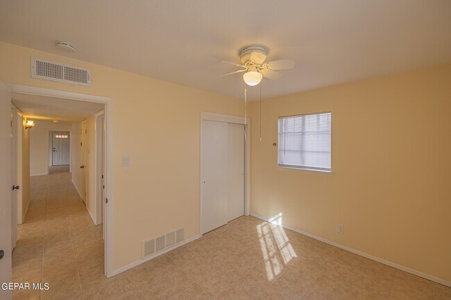 Building Photo - 3913 Titanic Ave