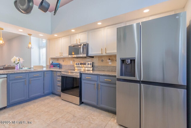 Building Photo - 12048 Saverio Ln