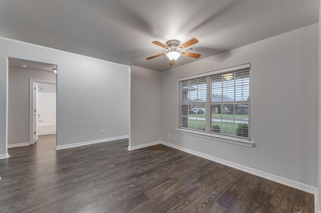 Building Photo - Charming 3-Bedroom Home with Fireplace & A...