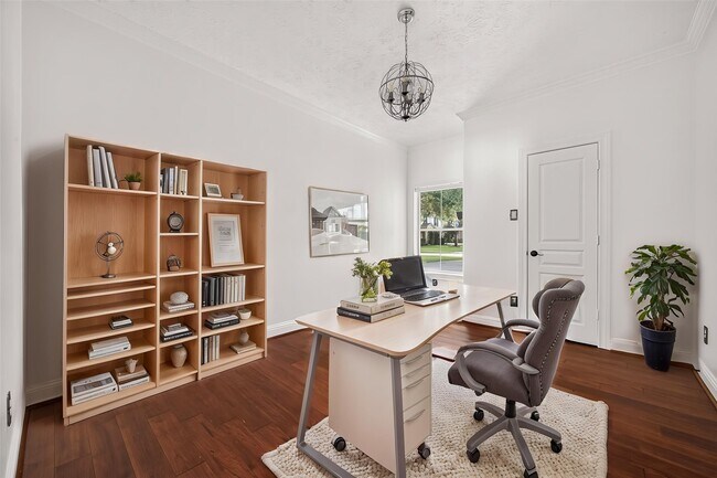 Building Photo - 3831 Lakeridge Canyon Dr