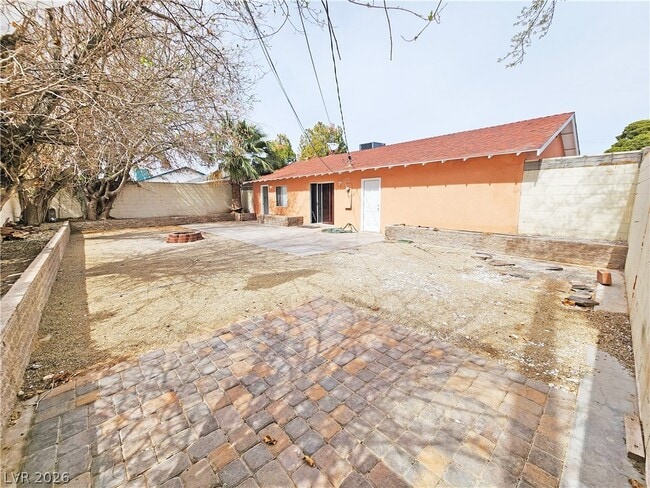 Building Photo - 5409 Mountain View Dr