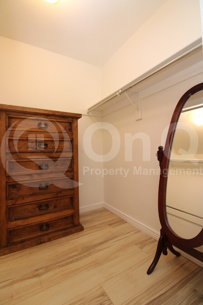 Building Photo - 3210 E Calle De La Punta