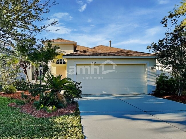 Primary Photo - 15238 Searobbin Dr