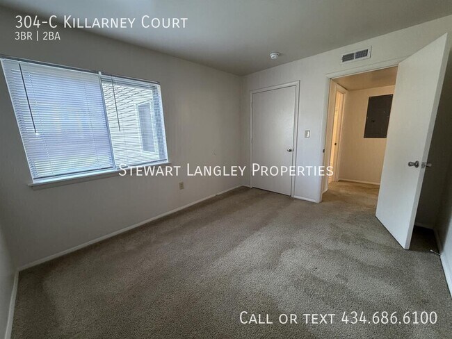 Building Photo - 304-C Killarney Court-
