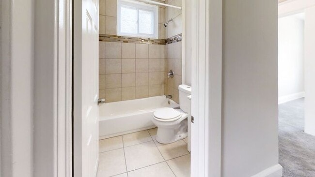 Building Photo - 3 Bedroom with Spacious basement