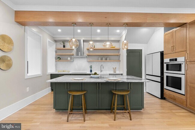 Building Photo - 1616 Kilbourne Pl NW