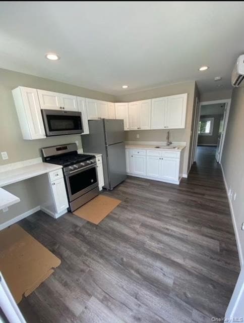 Building Photo - 11 Stan Haven Pl