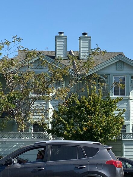 Front of Building - 1520 Adeline St