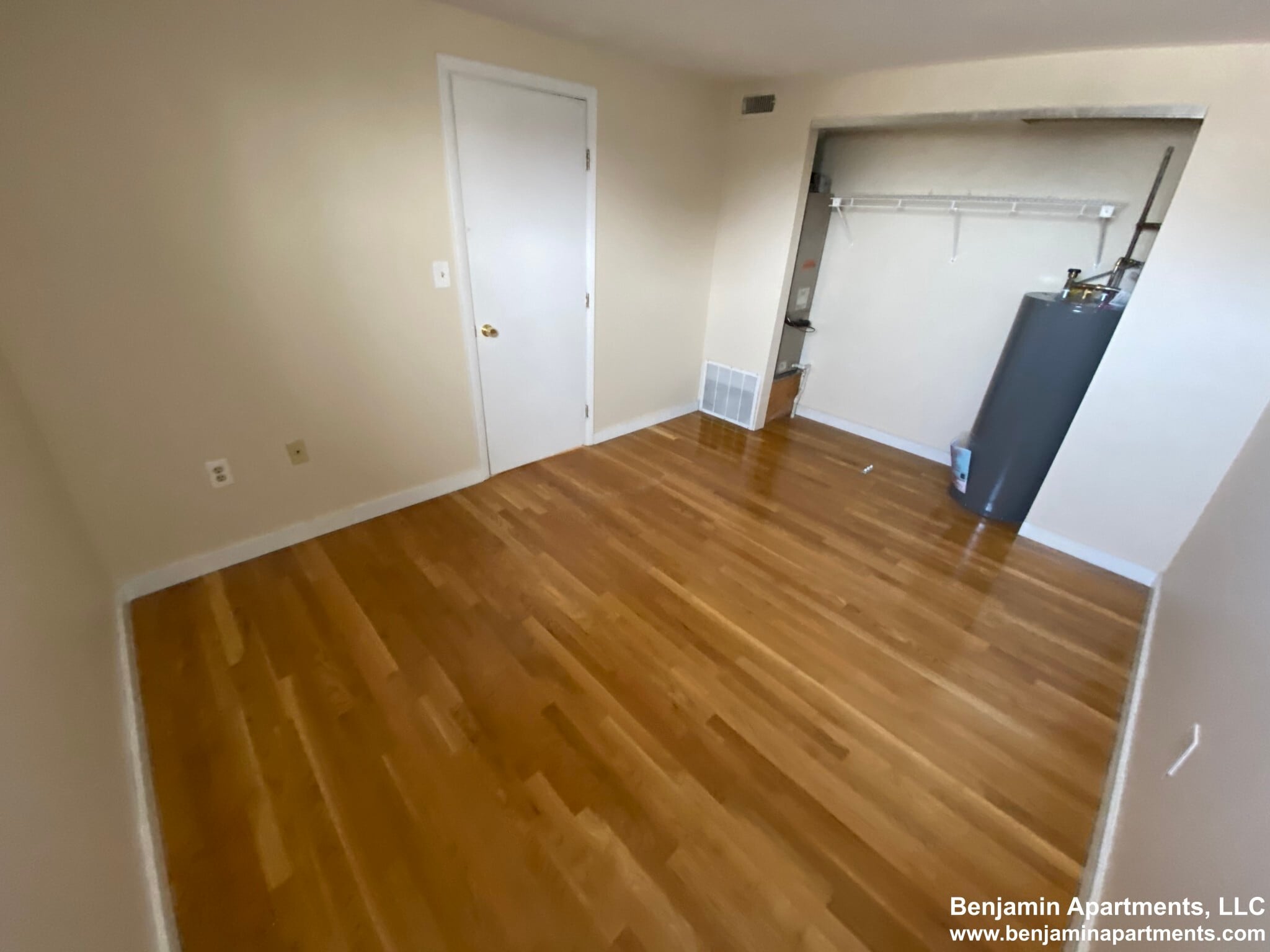 Building Photo - 385 Dorchester St