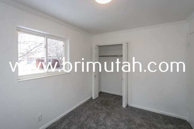 Building Photo - 5856 S 157 W